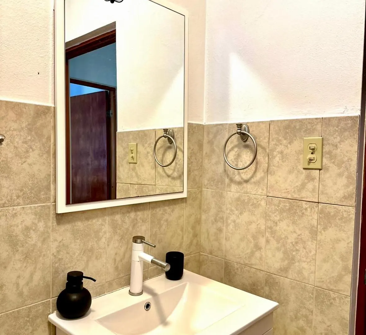 La Casandra Beach House Isabela
