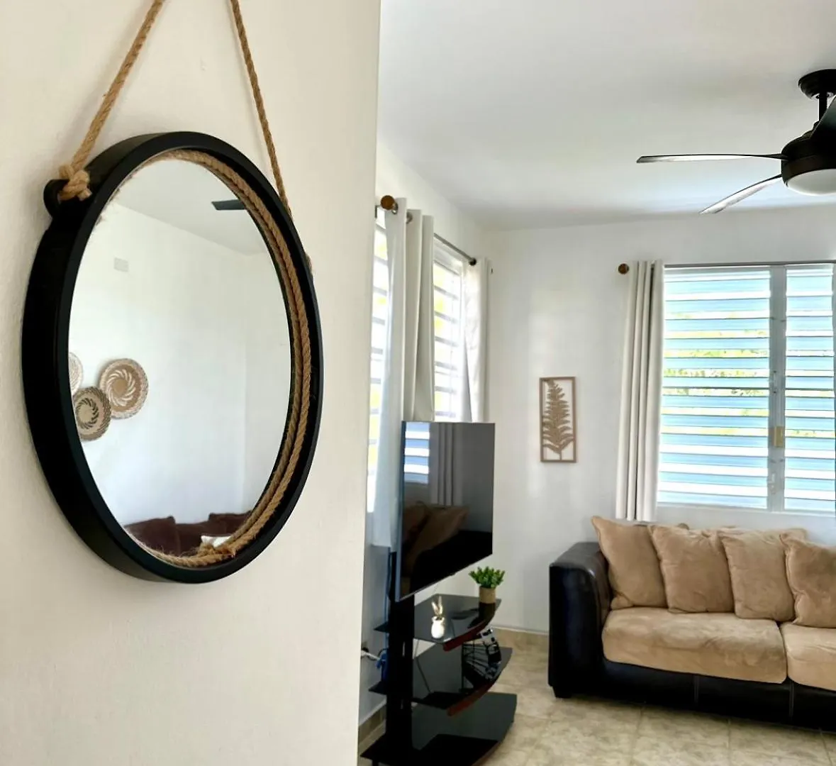 La Casandra Beach House Isabela Holiday home